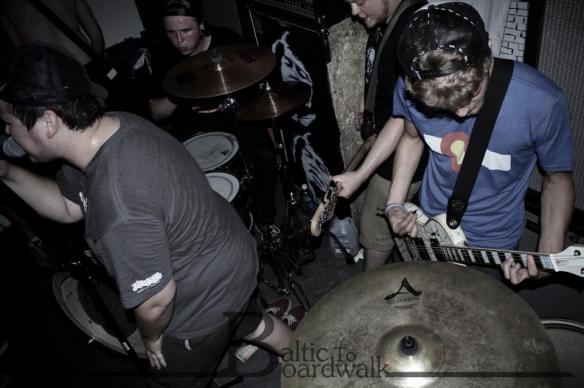 189455_10151019642778178_290708509_n