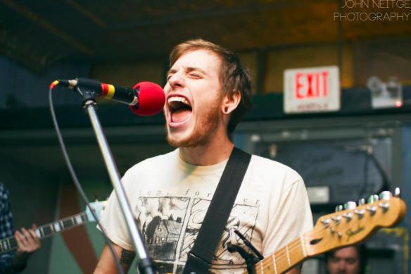 270339_534675443217514_2040131127_n