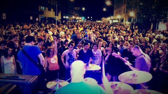 922720_557714954272325_1804358931_n