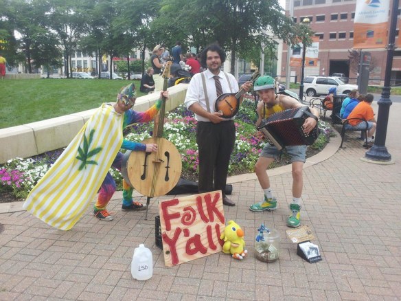 1043918_565290486851223_1284402790_n