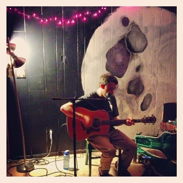 1017076_10151298431617395_1991304538_n